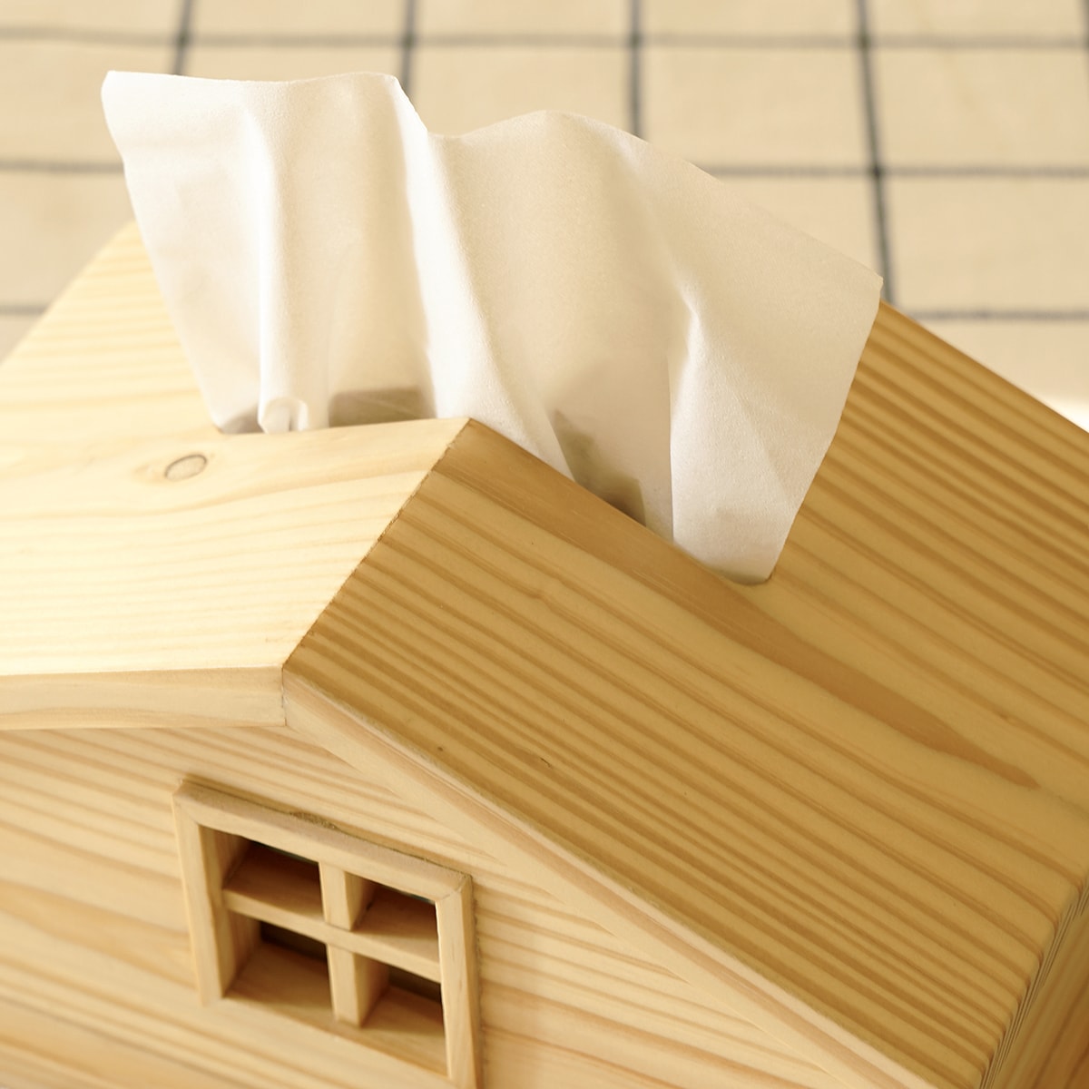 Minimalist wooden tissue dispenser stand in natural pine with cabin house design for Nordic style bathroom organizer